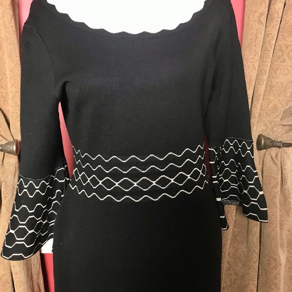 Nina Leonard 3Season retro black dress. gold hued design elements - Picture 1 of 9